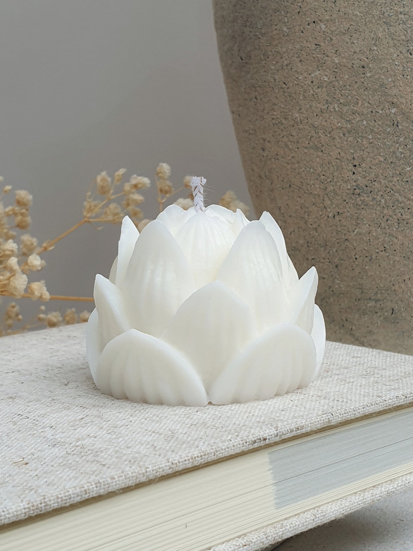 Lotus Candle
